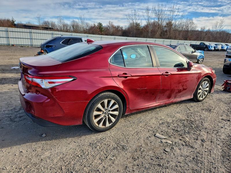 Фото 3 - TOYOTA CAMRY