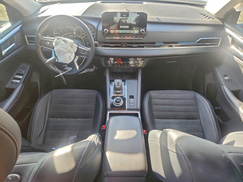 Фото 8 - MITSUBISHI OUTLANDER