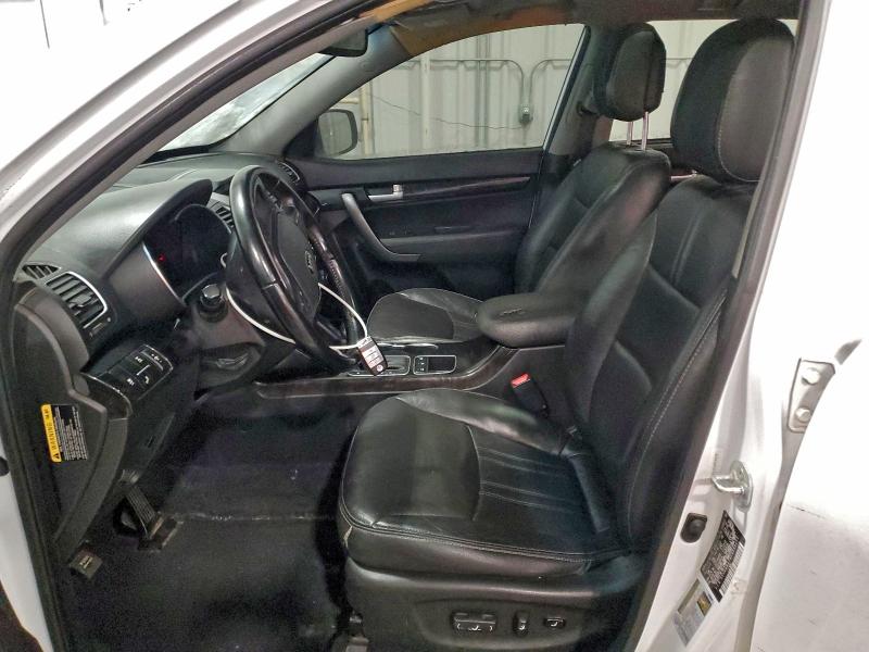 Фото 7 - KIA SORENTO