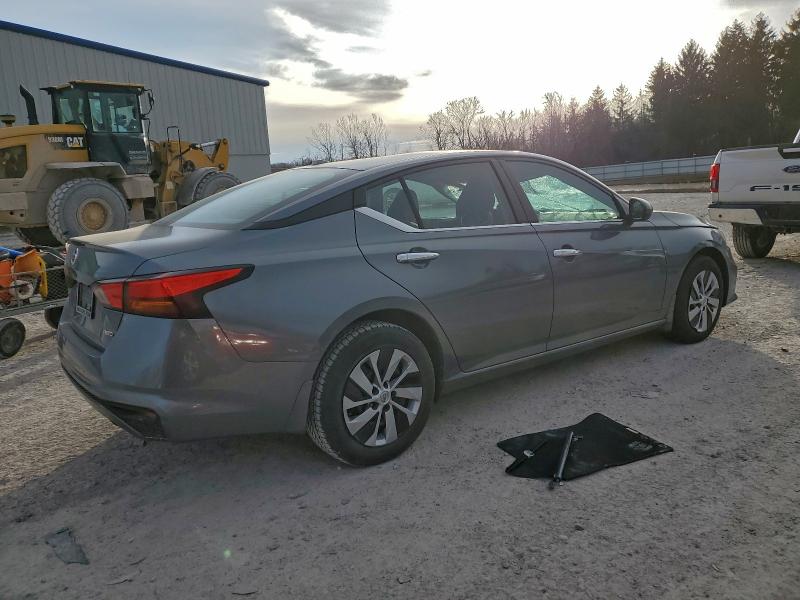 Фото 3 - NISSAN ALTIMA