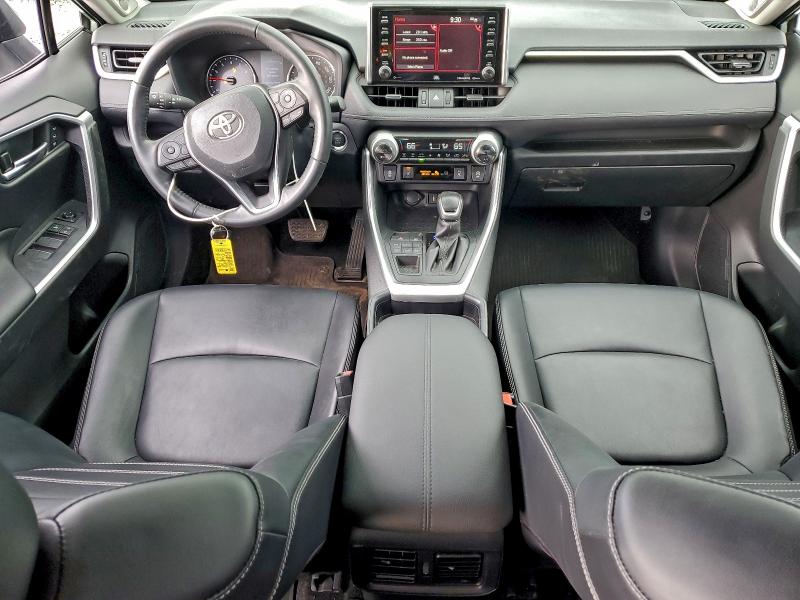 Фото 8 - TOYOTA RAV4