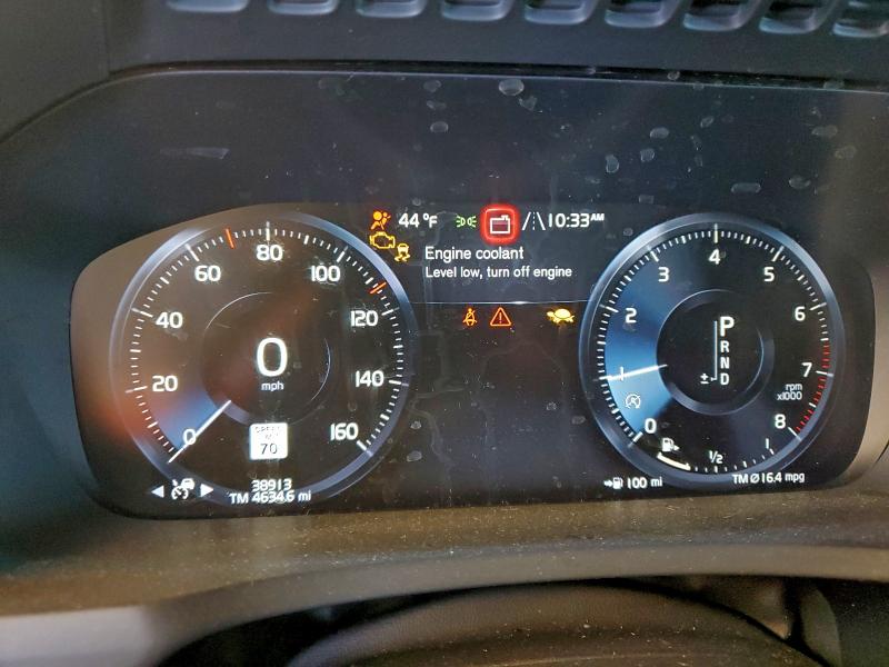 Фото 9 - VOLVO XC90