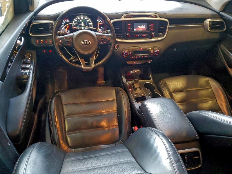 Фото 8 - KIA SORENTO