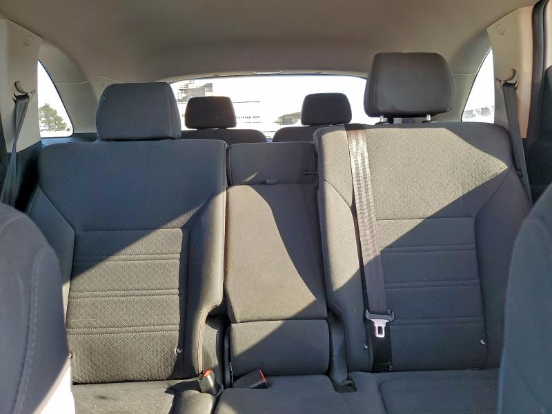 Фото 10 - KIA SORENTO