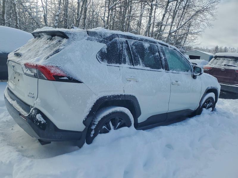 Фото 3 - TOYOTA RAV4