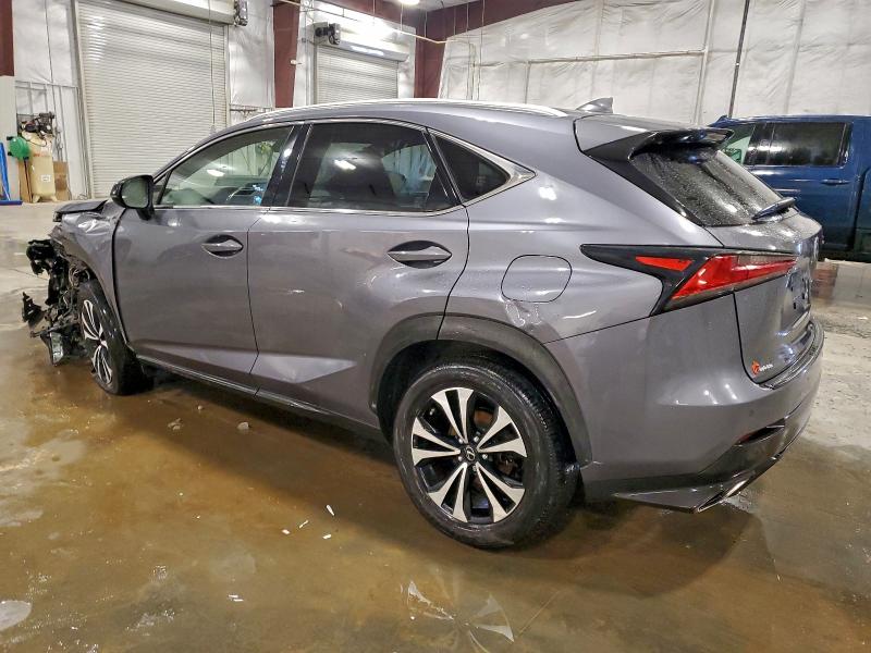 Фото 2 - LEXUS NX