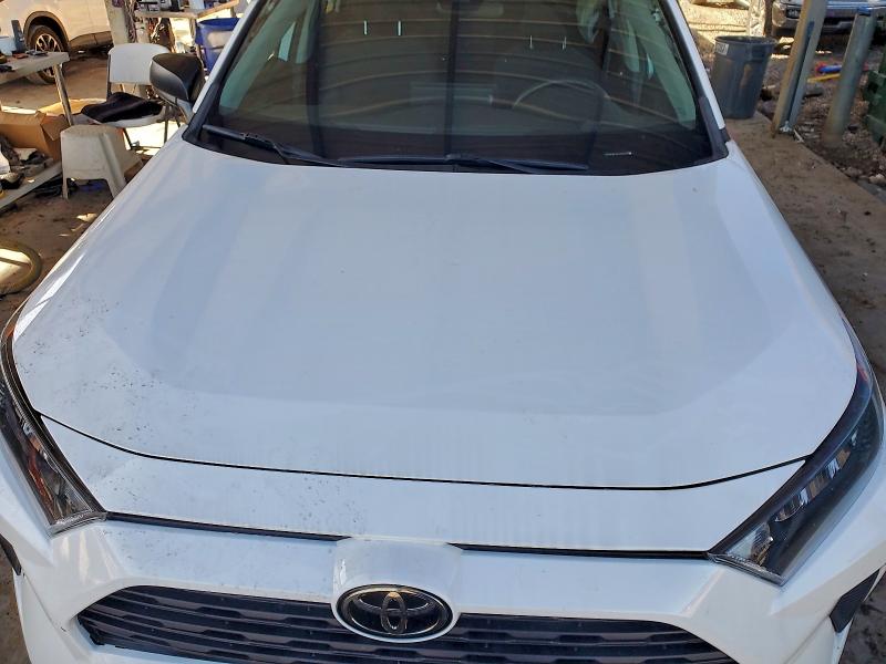 Фото 11 - TOYOTA RAV4