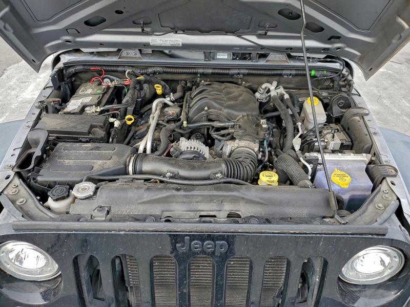 Фото 12 - JEEP WRANGLER