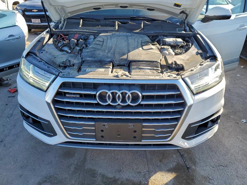 Фото 12 - AUDI Q7