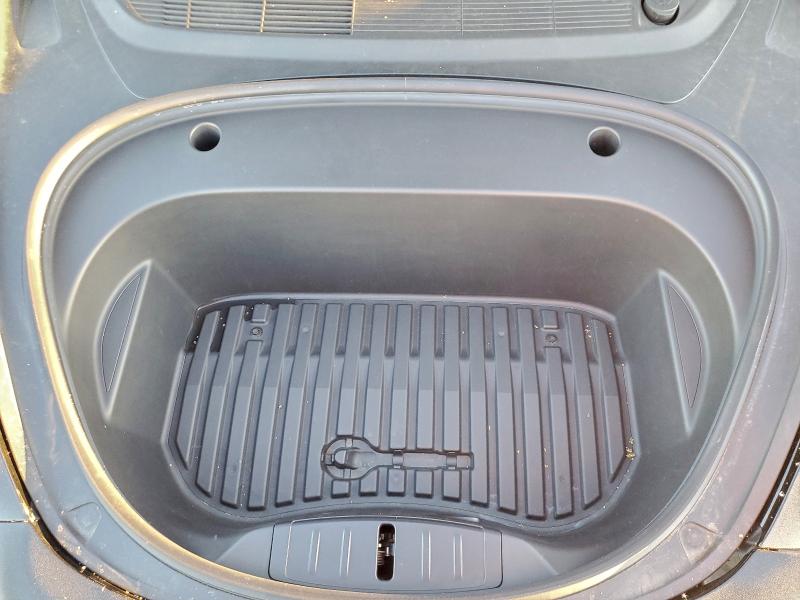 Фото 11 - TESLA MODEL 3