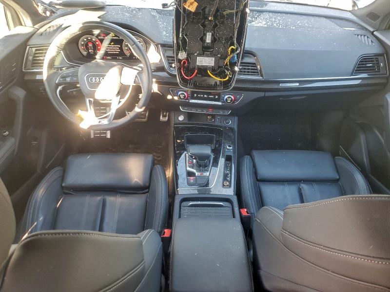 Фото 8 - AUDI SQ5