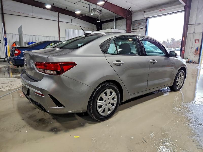 Фото 3 - KIA RIO