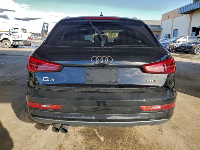 Фото 6 - AUDI Q3