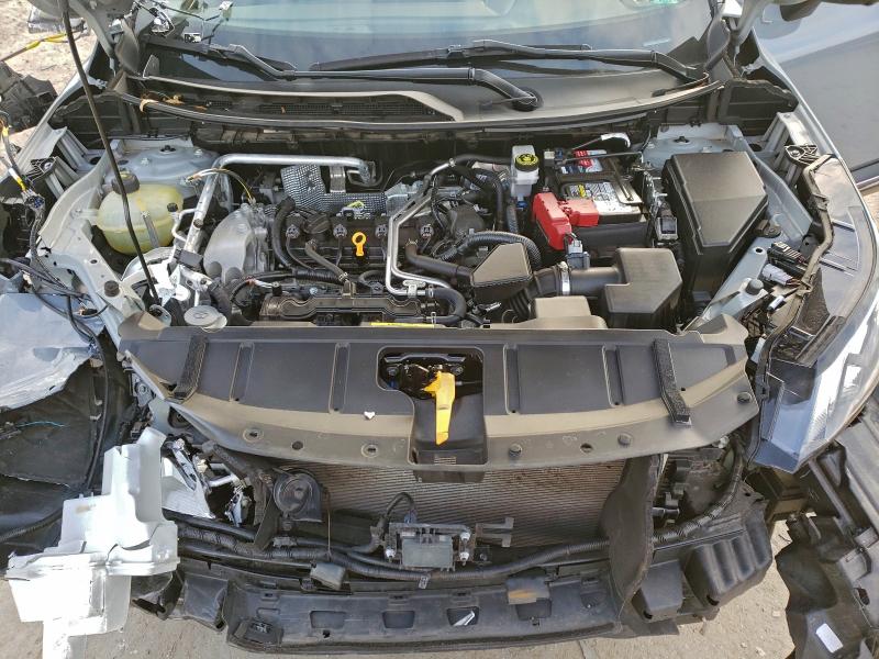 Фото 12 - NISSAN ROGUE