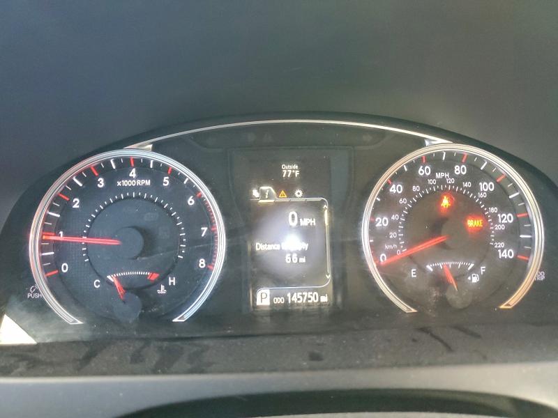 Фото 9 - TOYOTA CAMRY