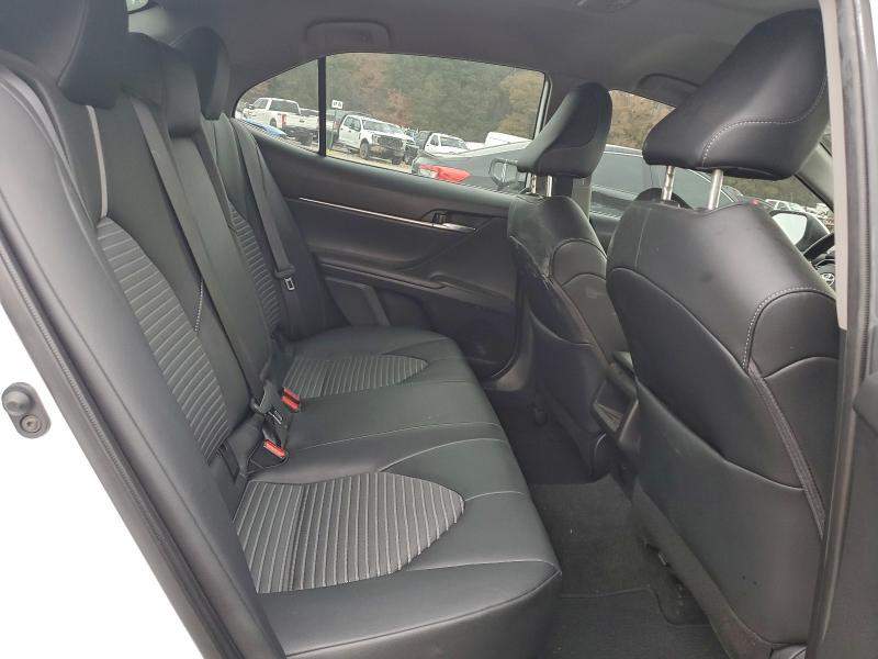 Фото 10 - TOYOTA CAMRY