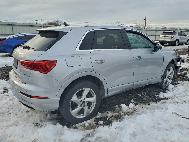 Фото 3 - AUDI Q3