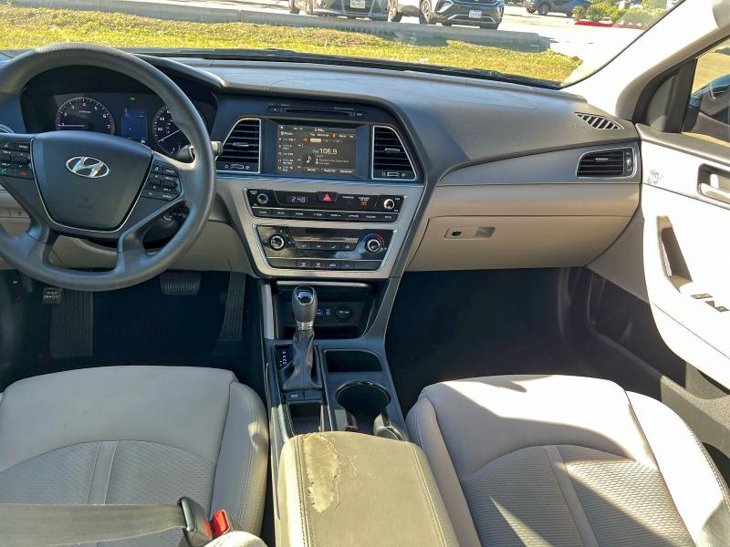 Фото 9 - HYUNDAI SONATA