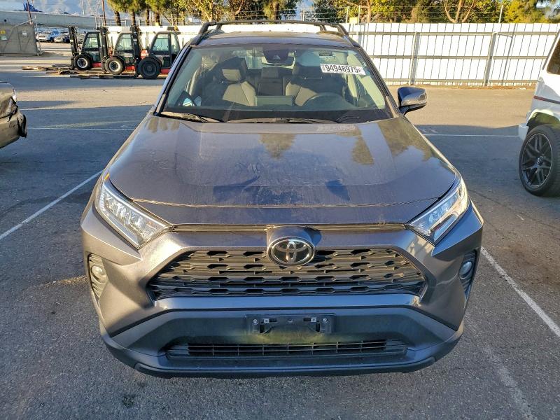 Фото 5 - TOYOTA RAV4