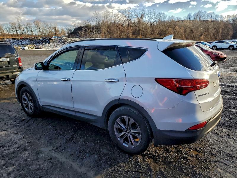 Фото 2 - HYUNDAI SANTA FE