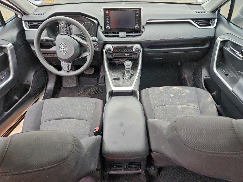 Фото 8 - TOYOTA RAV4