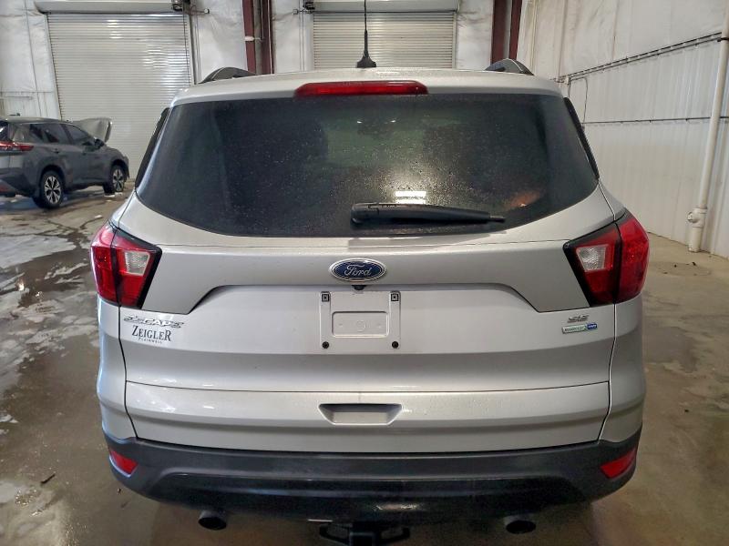 Фото 6 - FORD ESCAPE
