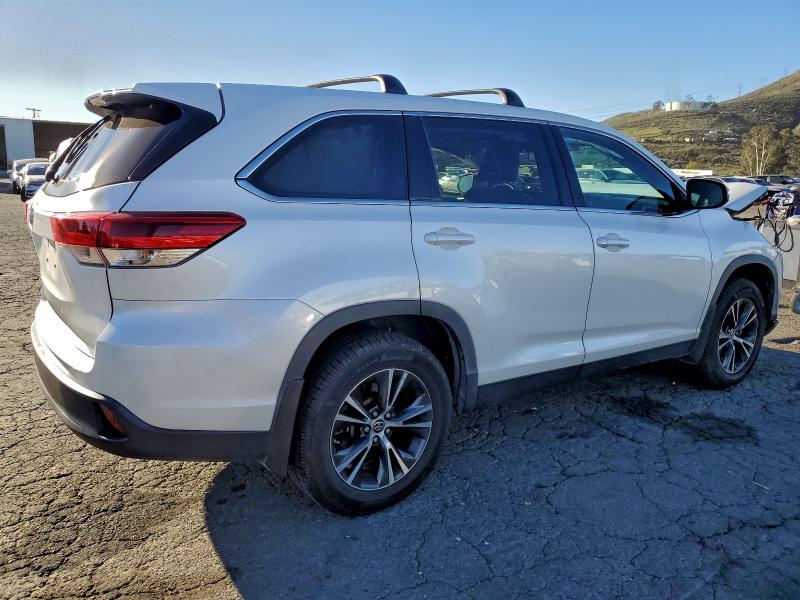 Фото 3 - TOYOTA HIGHLANDER