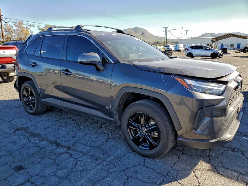 Фото 4 - TOYOTA RAV4