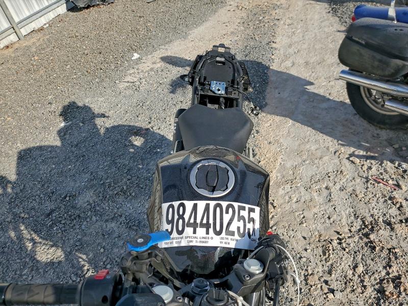 KAWASAKI EX500 A 2025