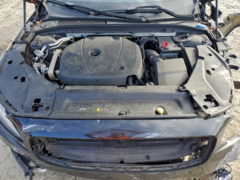 Фото 11 - VOLVO S90