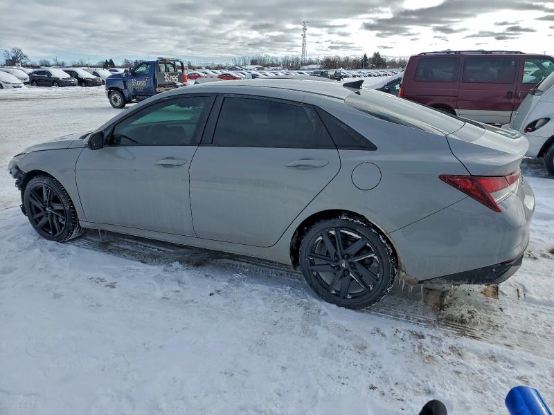 Фото 2 - HYUNDAI ELANTRA