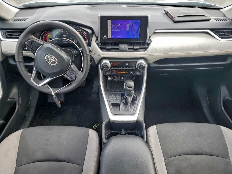 Фото 8 - TOYOTA RAV4