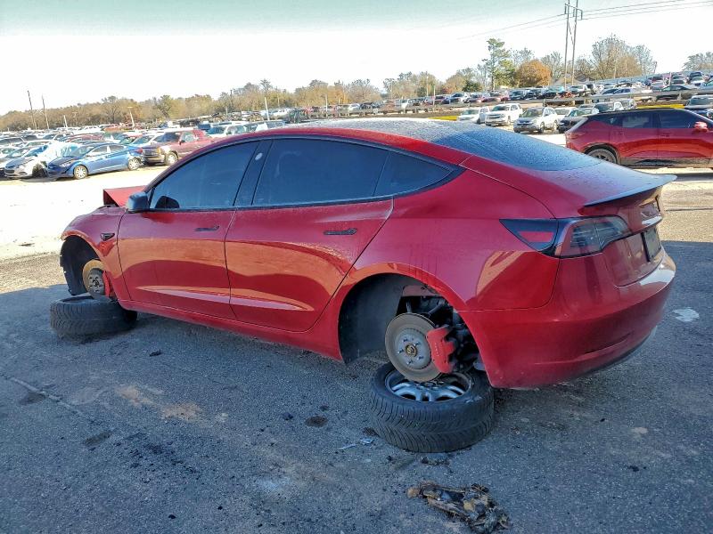 Фото 2 - TESLA MODEL 3