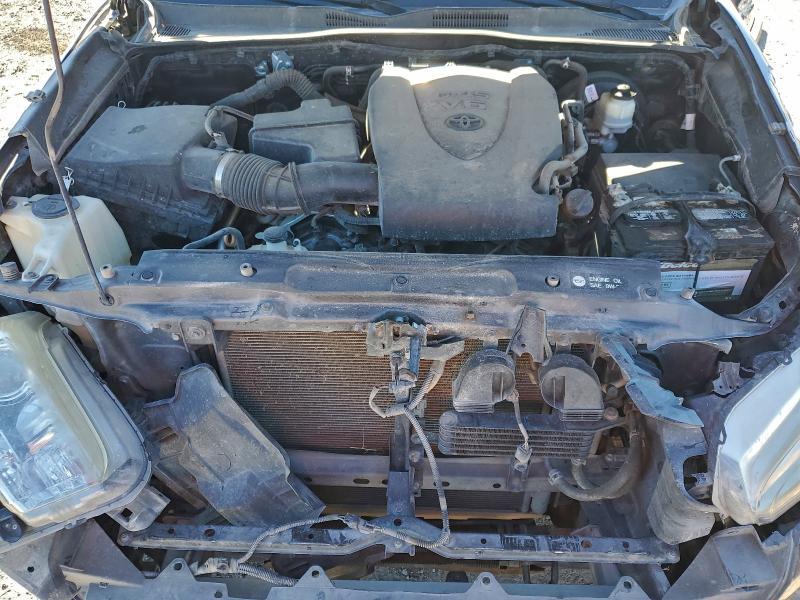 Фото 11 - TOYOTA TACOMA