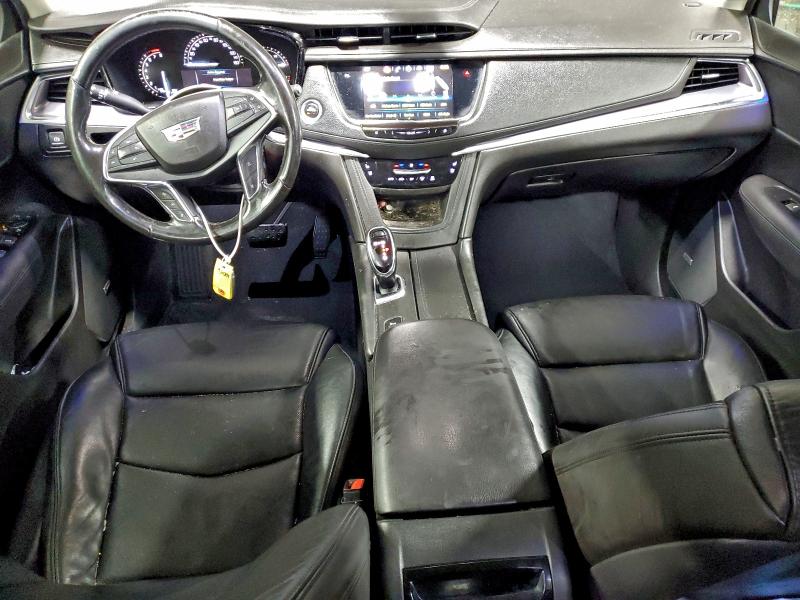 Фото 8 - CADILLAC XT5