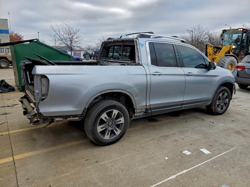 Фото 3 - HONDA RIDGELINE