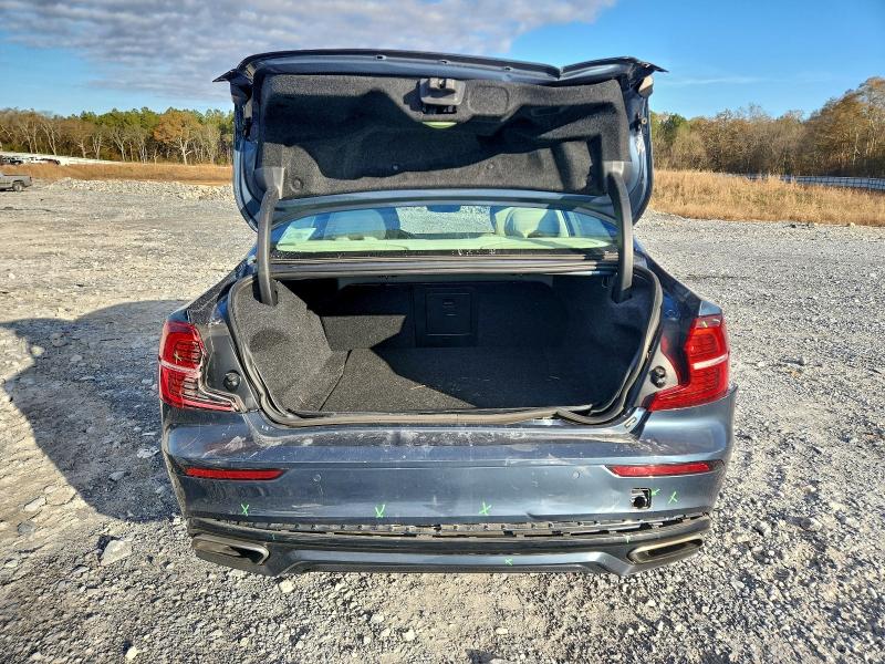 Фото 6 - VOLVO S60