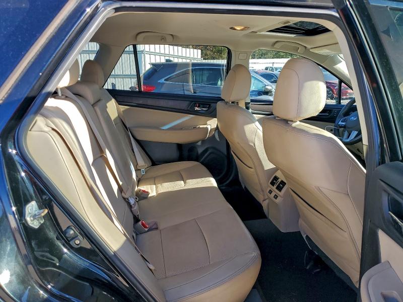 Фото 10 - SUBARU OUTBACK