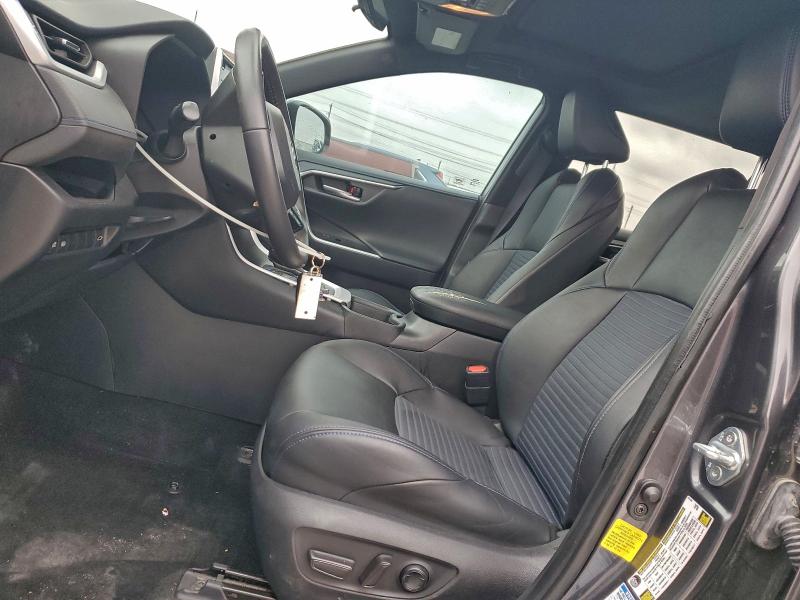 Фото 7 - TOYOTA RAV4