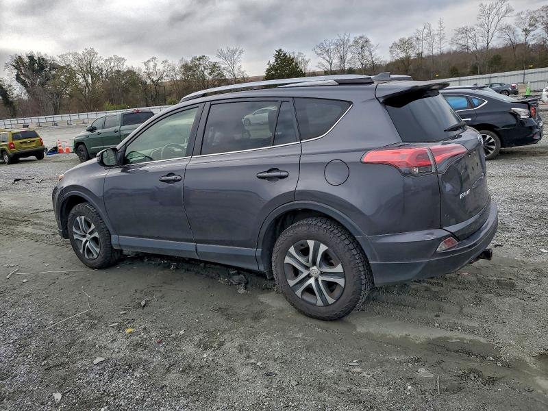 Фото 2 - TOYOTA RAV4