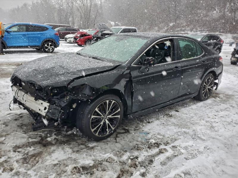 Фото 1 - TOYOTA CAMRY
