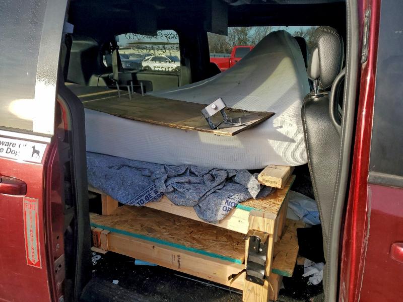 Фото 11 - DODGE CARAVAN