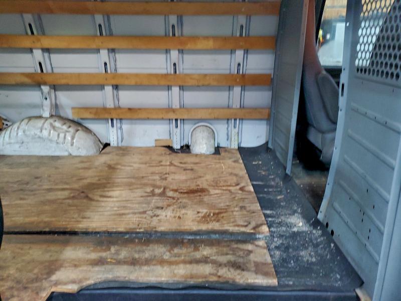 Фото 11 - GMC SAVANA