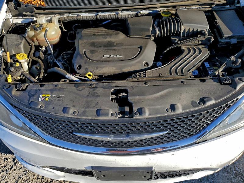 CHRYSLER PACIFICA 2017 VIN 2C4RC1BG9HR527082