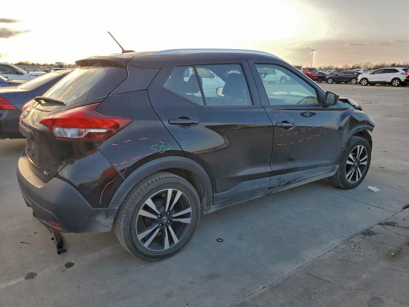 Фото 3 - NISSAN KICKS