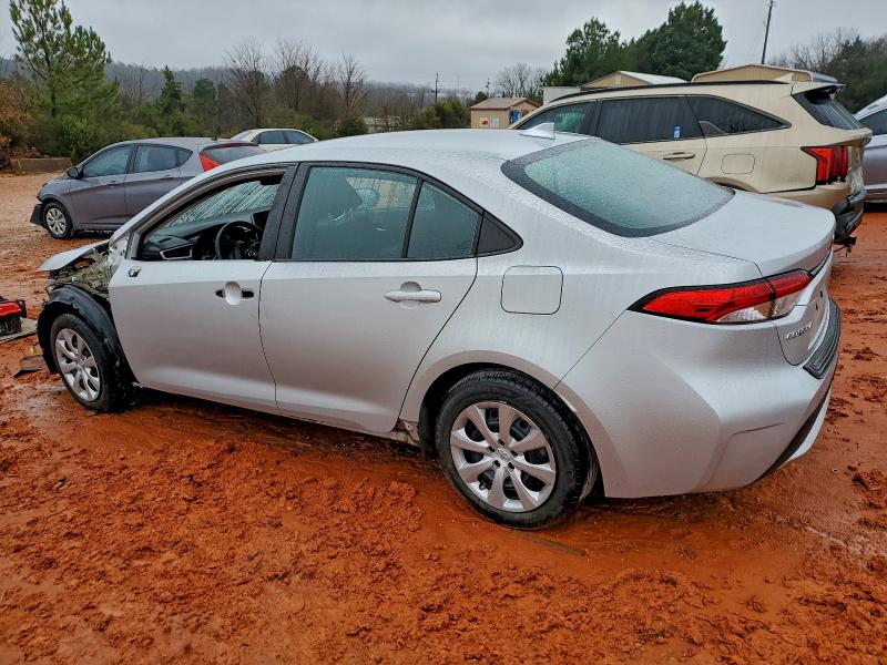 Фото 2 - TOYOTA COROLLA