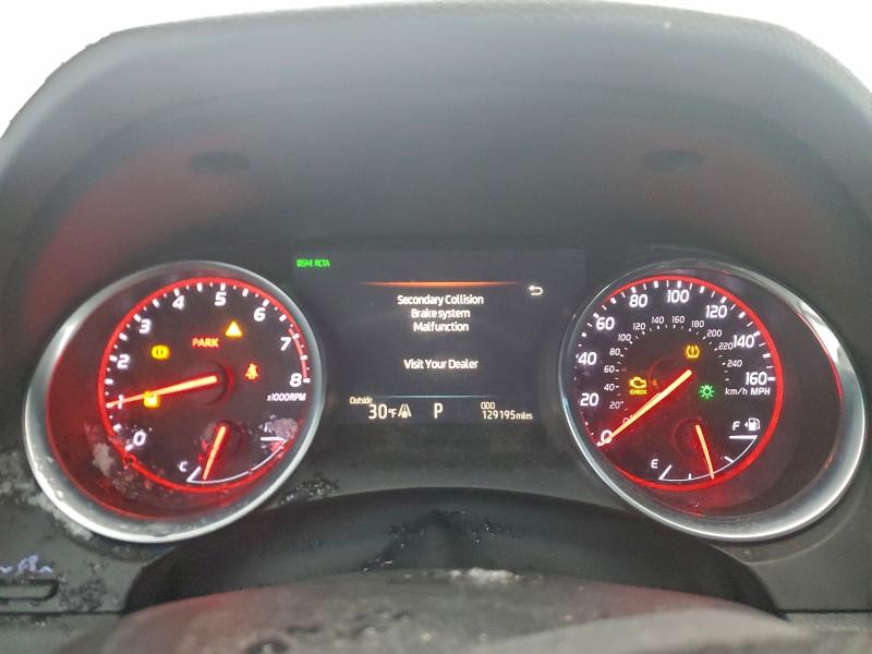 Фото 9 - TOYOTA CAMRY