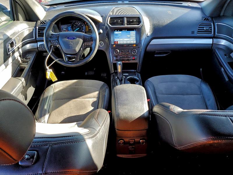 Фото 8 - FORD EXPLORER