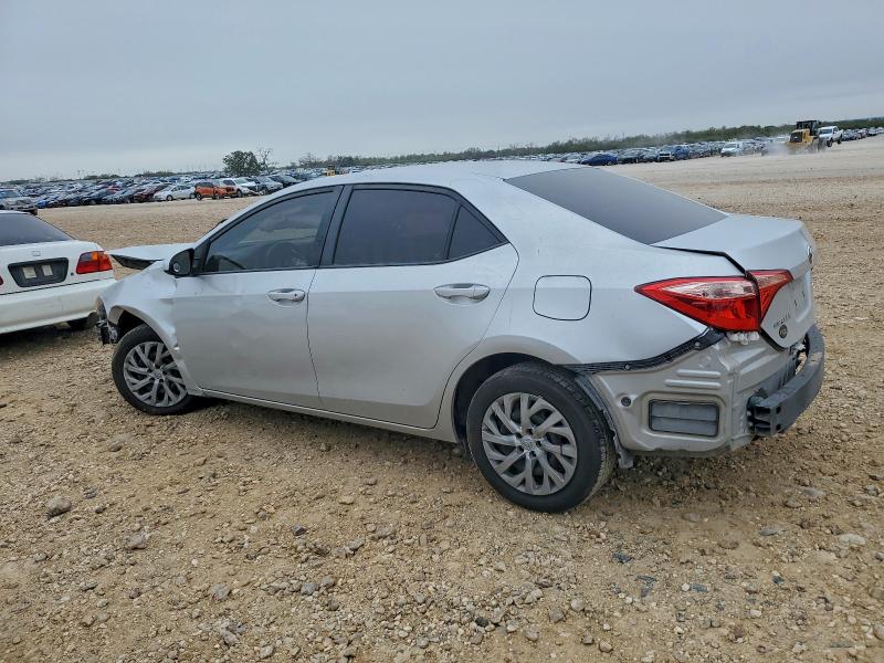 Фото 2 - TOYOTA COROLLA