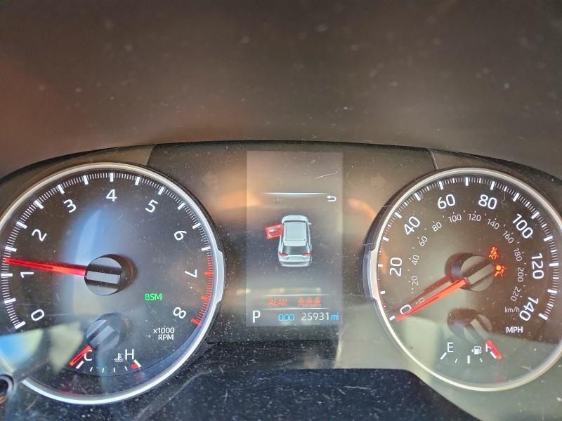 Фото 9 - TOYOTA RAV4